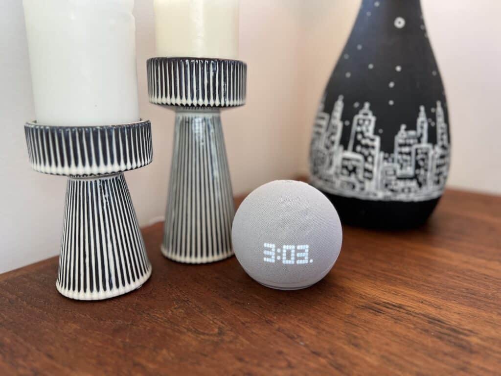 Amaszon echo dot with clock 5th gen, review