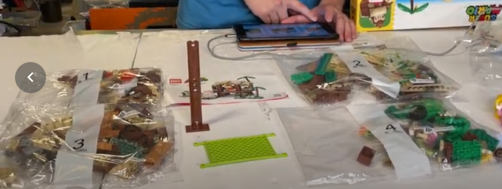 Lego donkey kong review opening the set